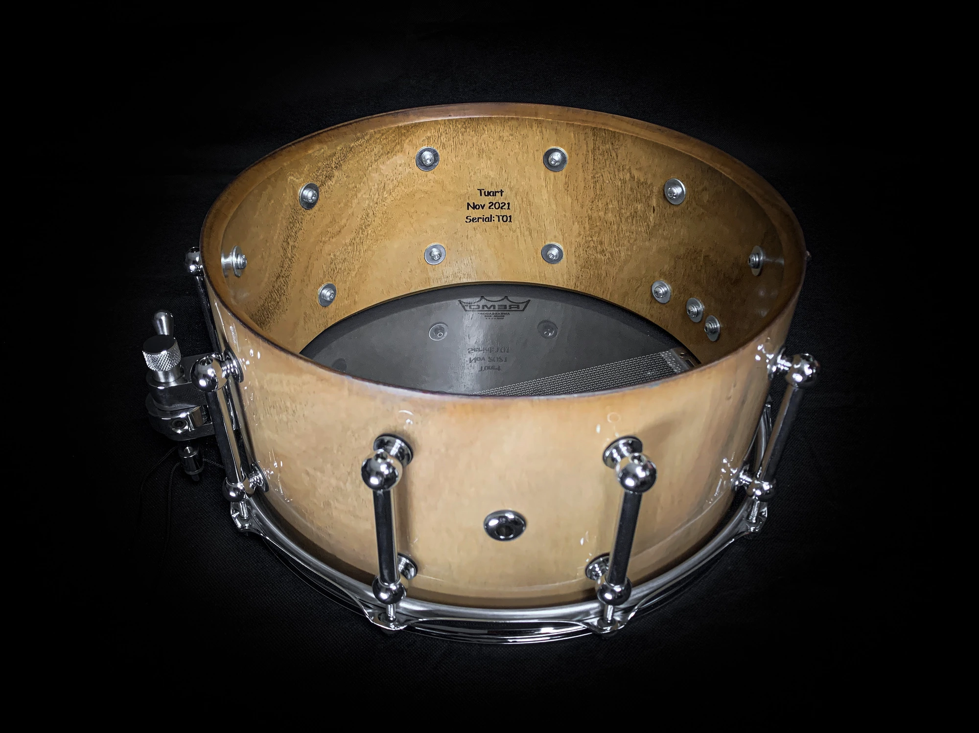Tuart snare drum in antique white